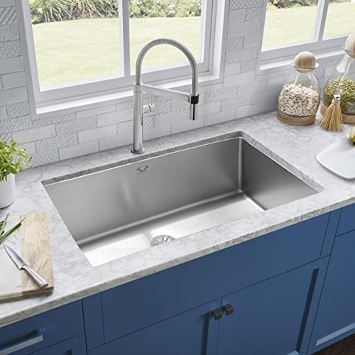 Kitchen Sinks 32" x 18" x 9" Undermount Kitchen Sink Stainless Steel Sink 16 Gauge Single Bowl Kitchen Sinks with Accessories